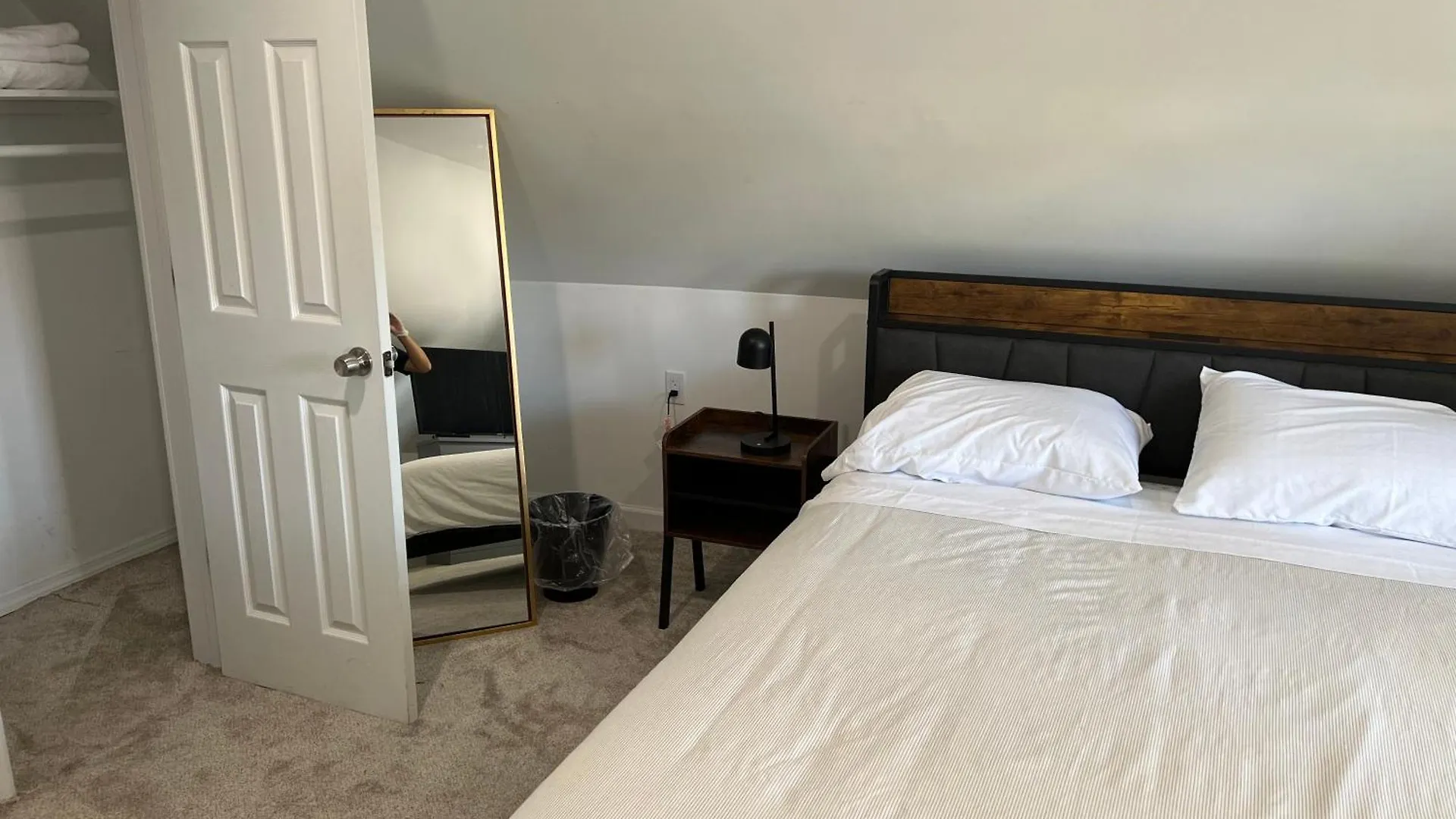 Modern & Cozy Room In Queens Near Train Station And Buses Нью-Йорк 0*,  США